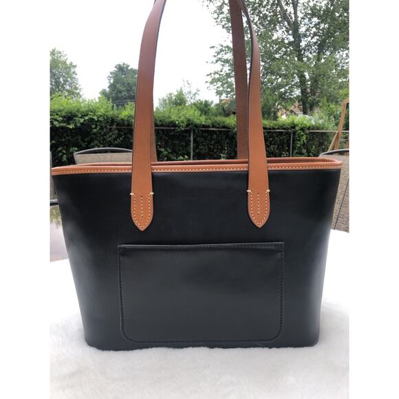 Dooney And Bourke Shoulder Zip Bag Black Color Soft Leather B000542 - Picture 2 of 7